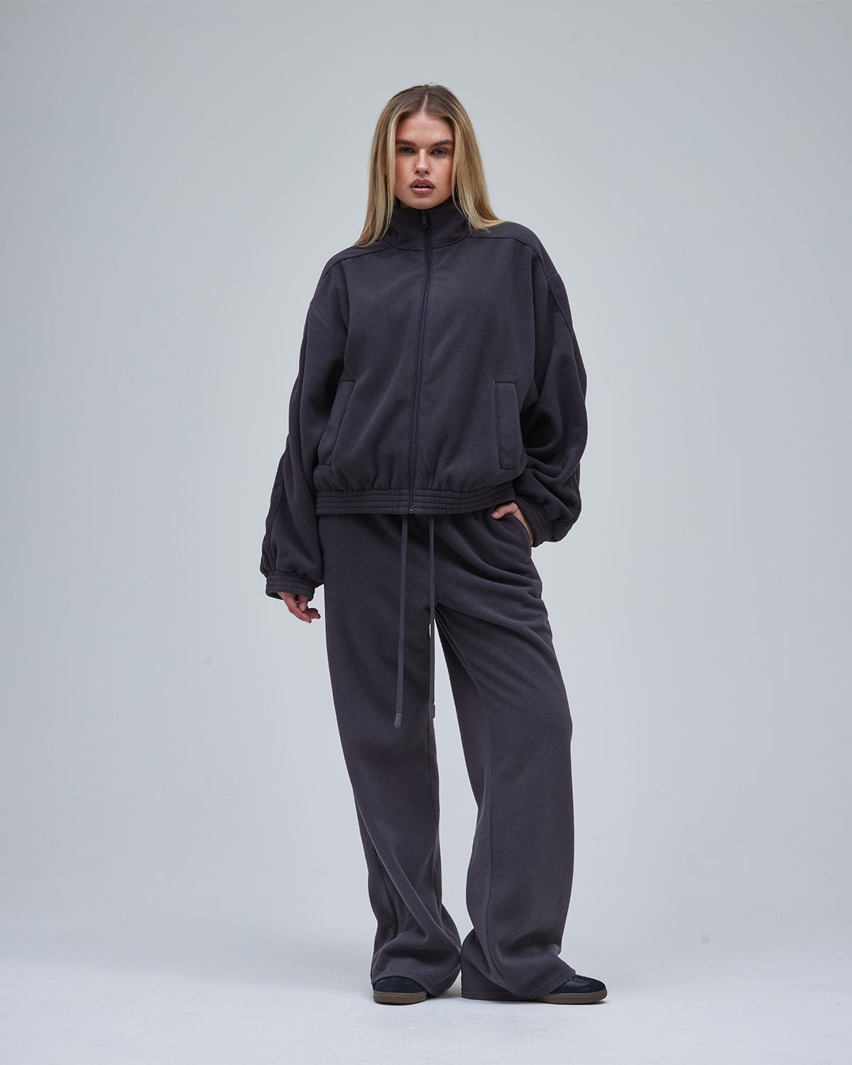 Ari Fleece Pant - Dark Grey